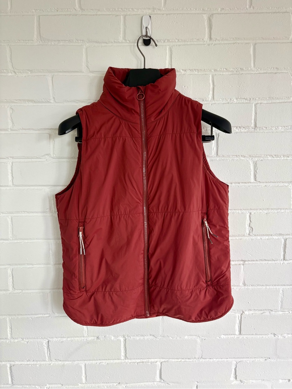 Vuori Canyon Insulated Vest Women’s Small PrimaLoft Rust VW533